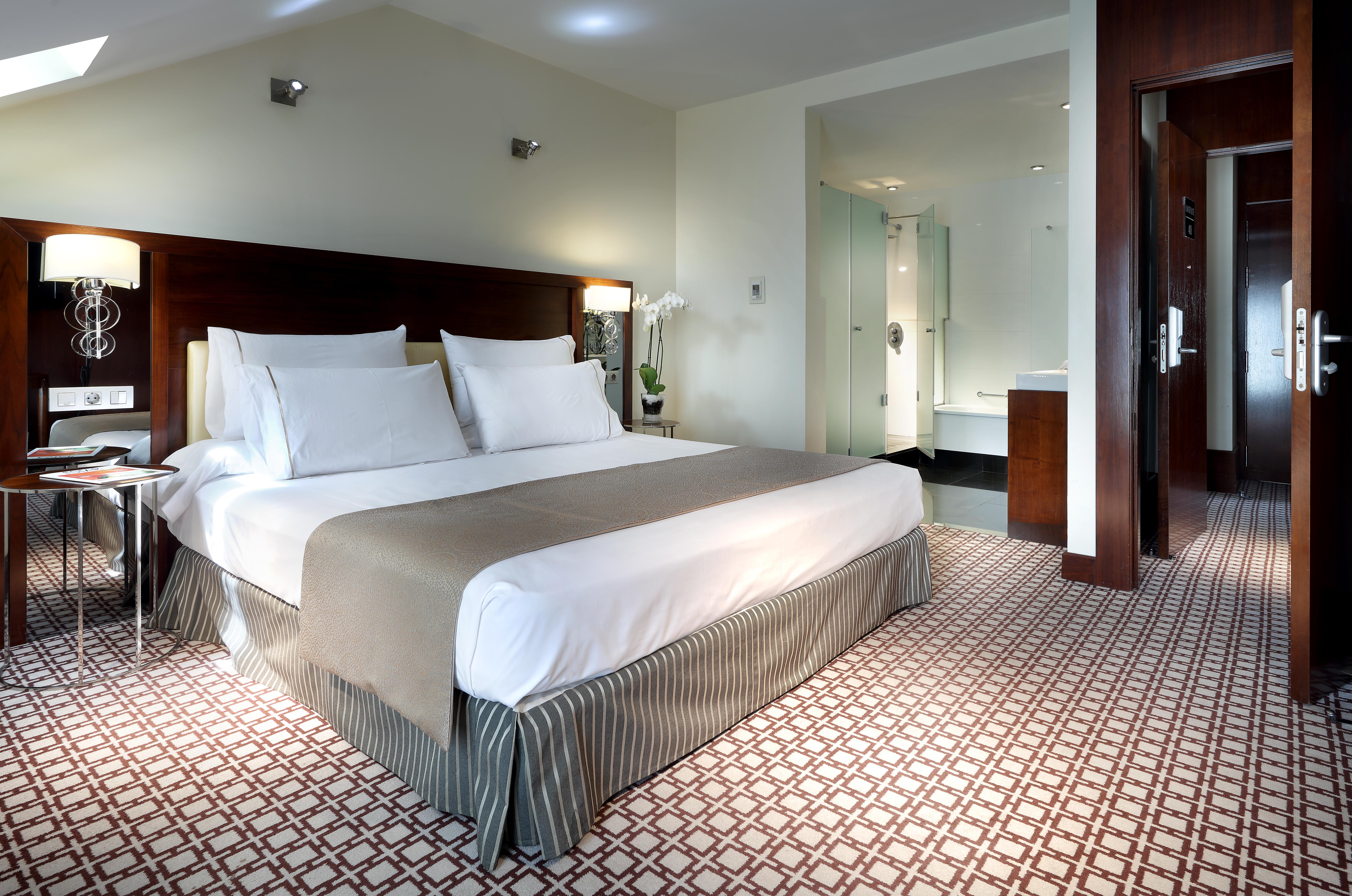 Eurostars Gran Via Hotel Granada Luaran gambar A room at the hotel