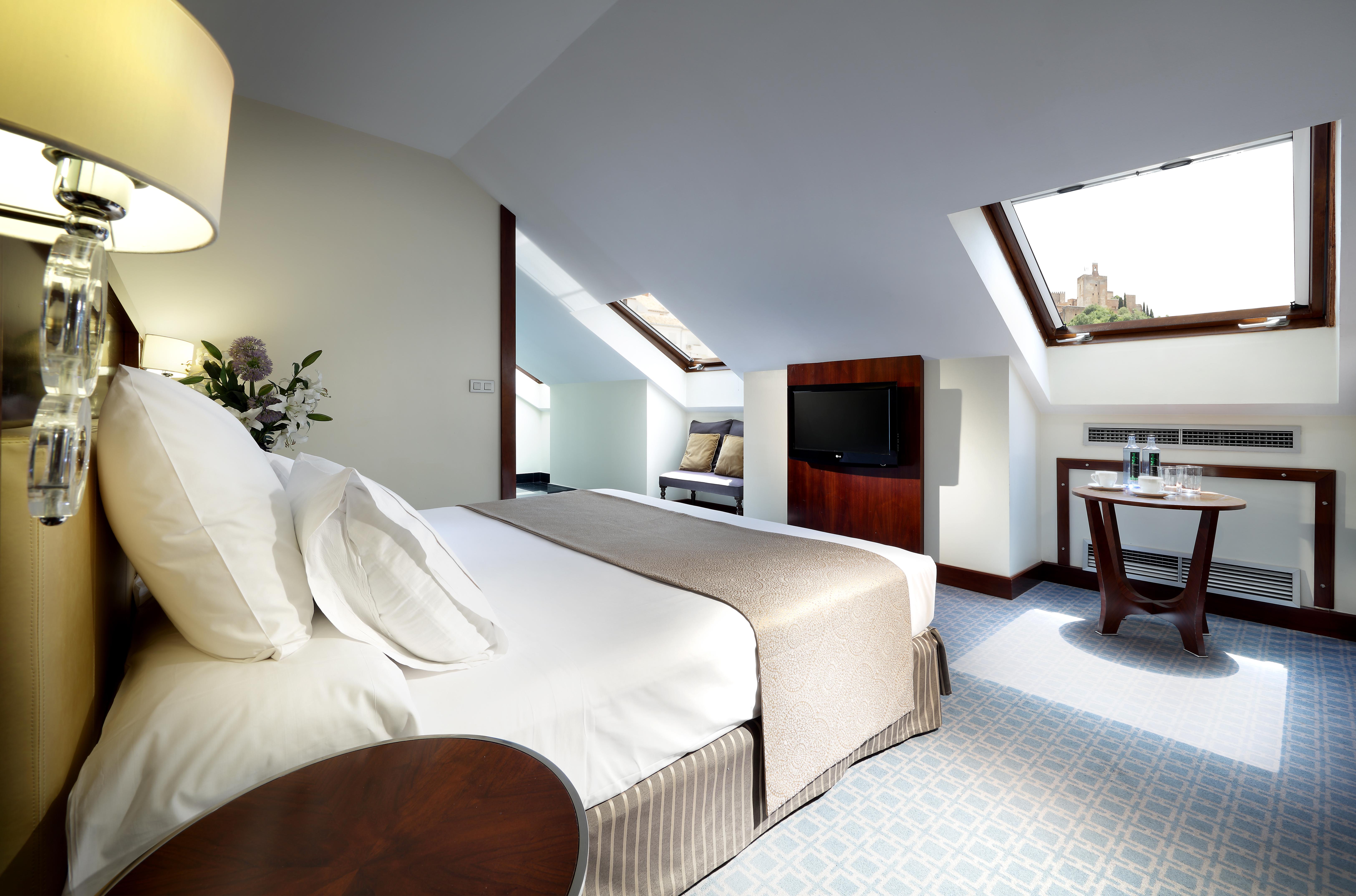 Eurostars Gran Via Hotel Granada Luaran gambar A room at the hotel