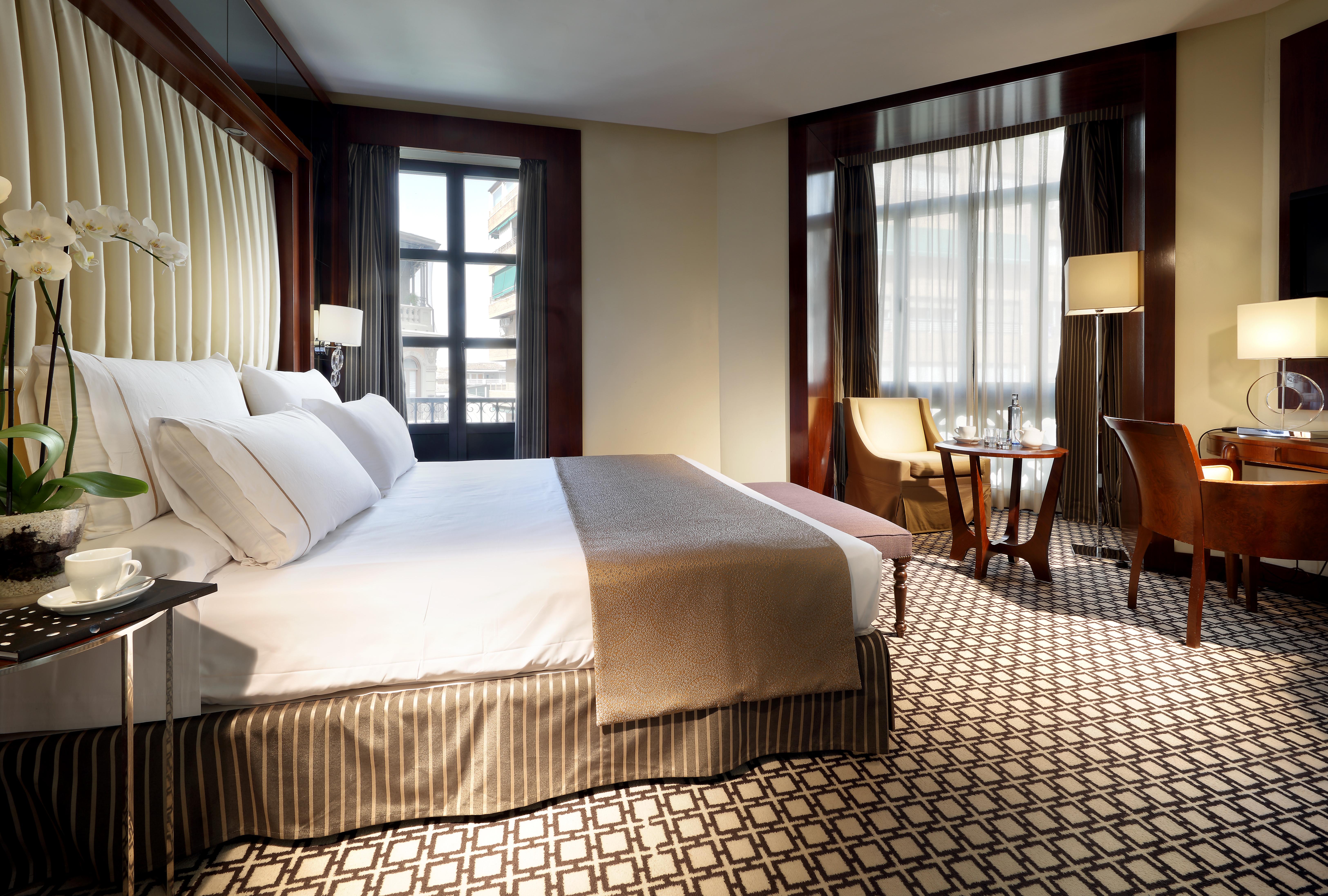 Eurostars Gran Via Hotel Granada Luaran gambar A room at the hotel