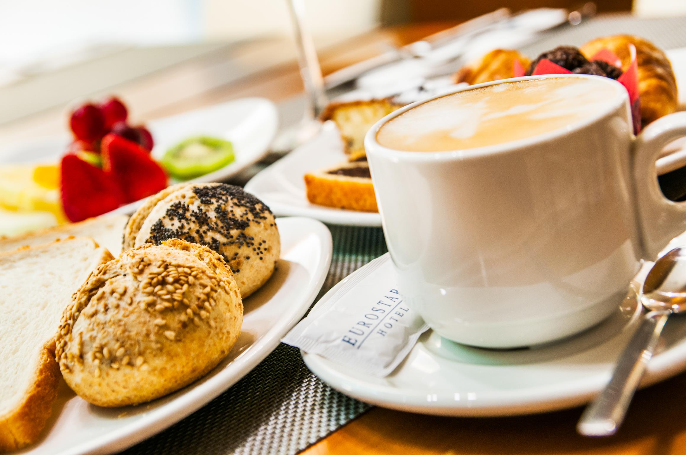 Eurostars Gran Via Hotel Granada Luaran gambar A cup of coffee