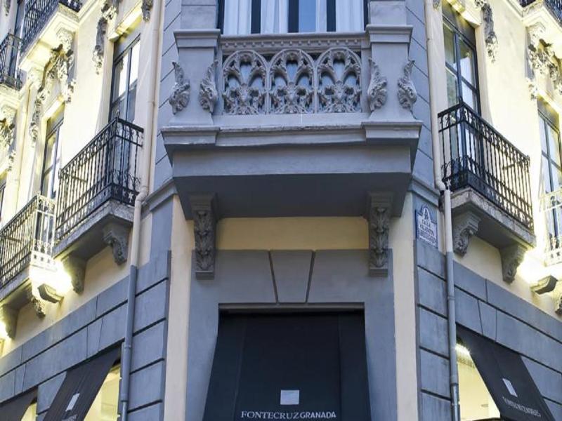 Eurostars Gran Via Hotel Granada Luaran gambar The building's entrance